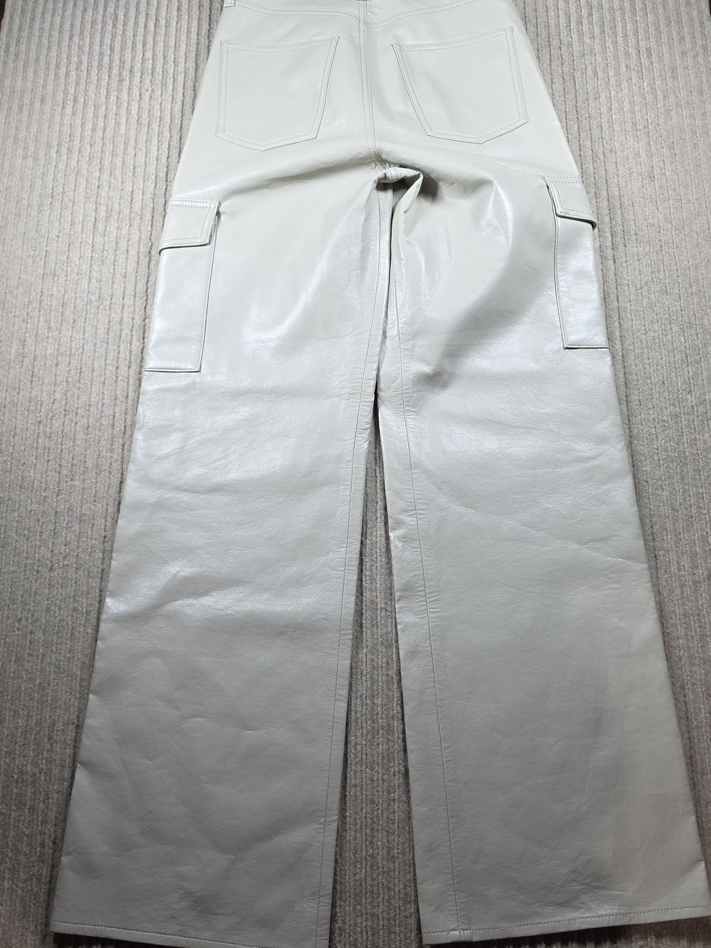 AGOLDE Women's Beige Recycled Leather Minka Cargo Lined Pants Soft 24x32 - Picture 6 of 11